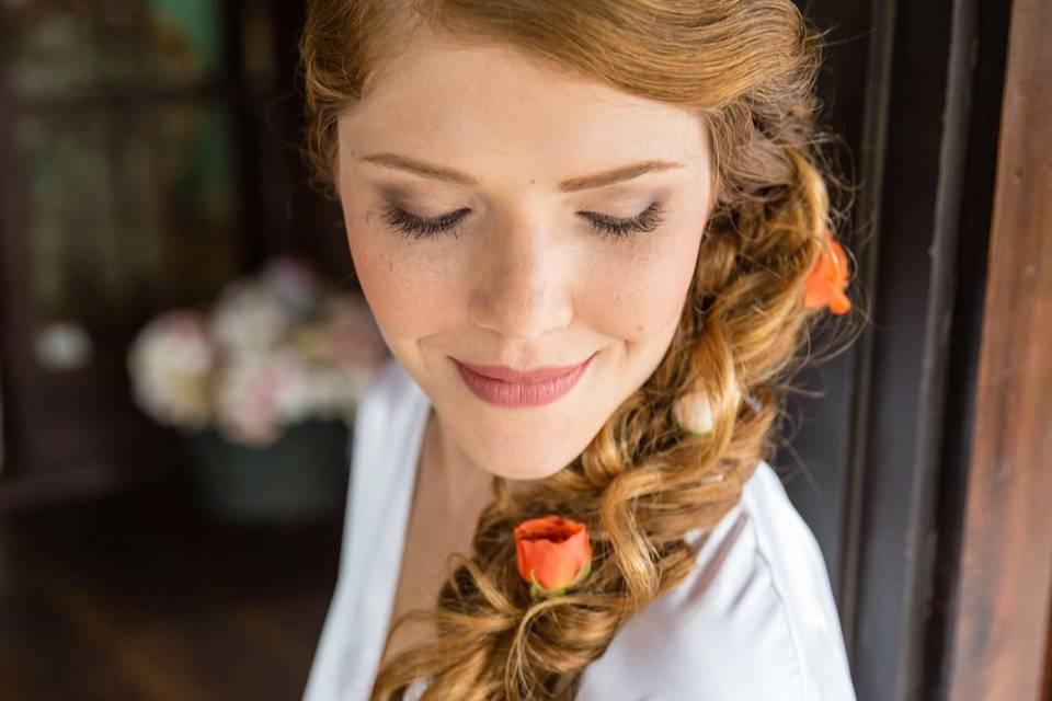 Side braid with flowers