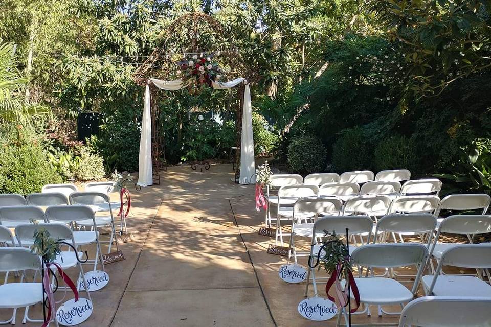 Outdoor weddings