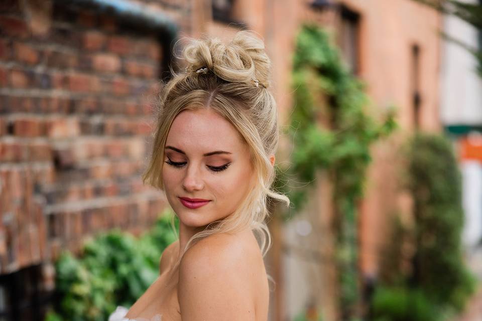 Bridal hair and makeup