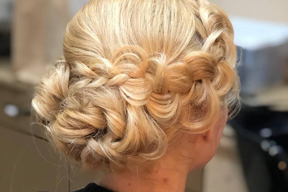 Spa Bell bridal hair & makeup