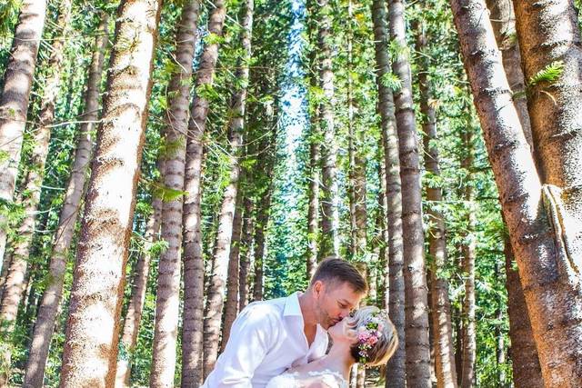 A romantic embrace - Karla Bravo Photography