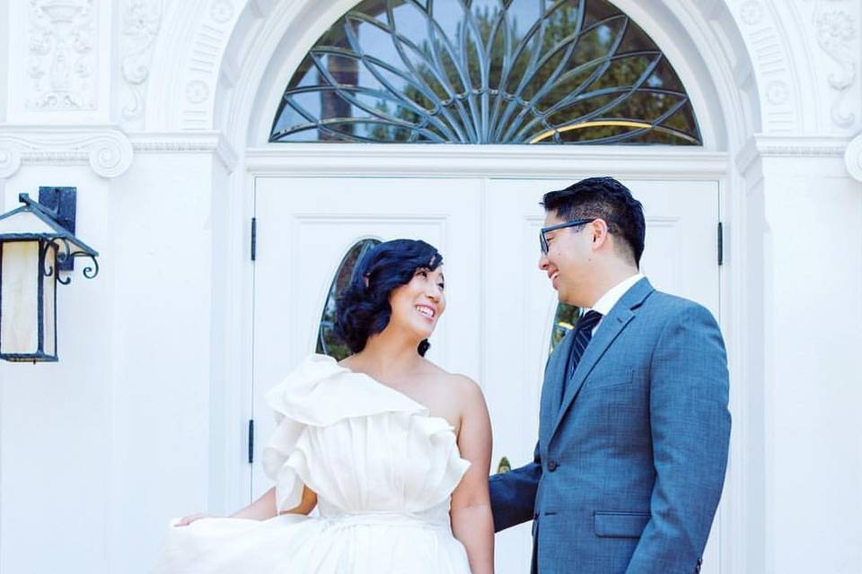 Vintage style gown - Karla Bravo Photography