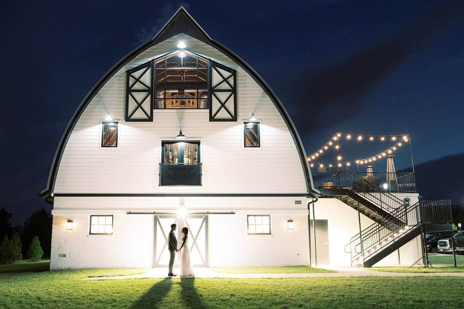 sweeney-barn-barn-farm-weddings-manassas-va-weddingwire