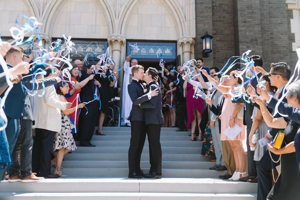 Kiss on the steps