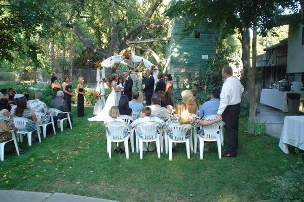 Spiritual Vows: Jae Weiss Farkas, M.S., D.D., Wedding Officiant