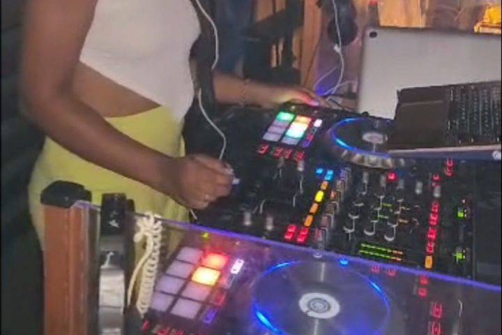 Dj Yolo