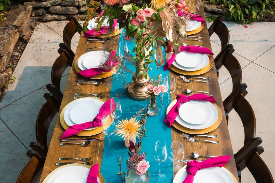 Overhead tablescape