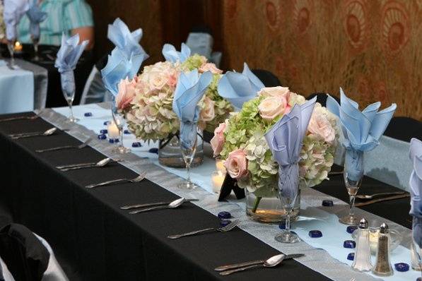 Head table setting