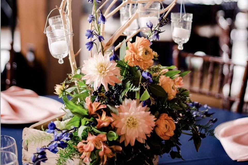 Delicate centerpiece