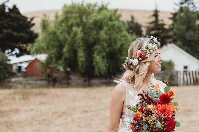 Wedding white - @beccahenryphotography