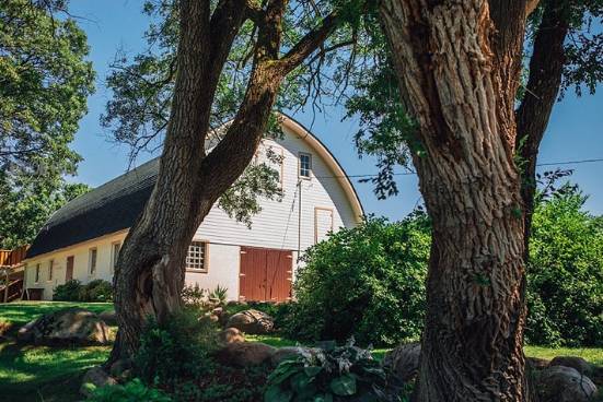 Rum River Barn & Vineyard
