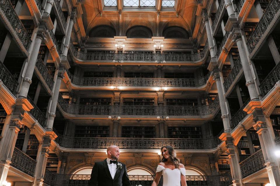 Look of love in the Peabody Library