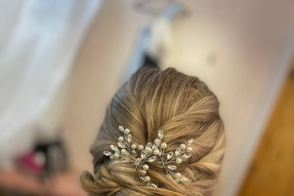 Updo/Style