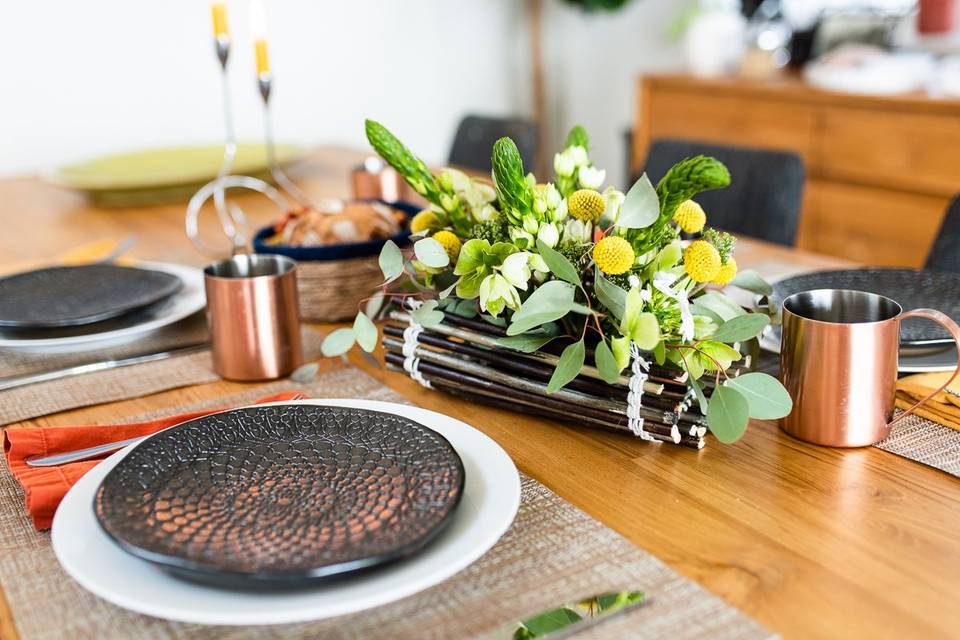 Dinning floral centerpiece