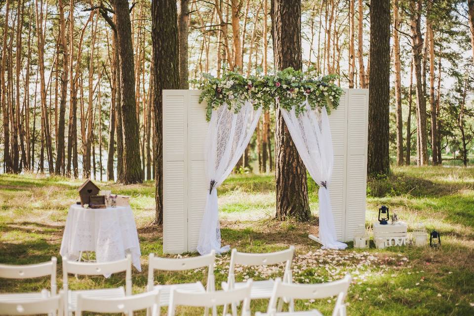 Wedding in the woods