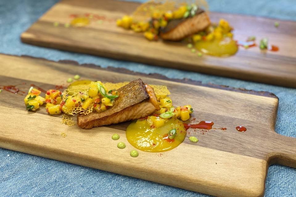 Salmon with mango salsa