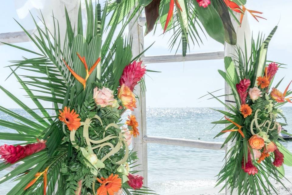 Tropical Wedding Vibes