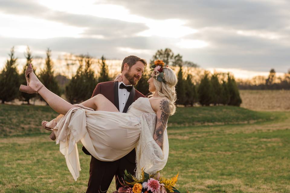 Handfasting | Photo by WBP