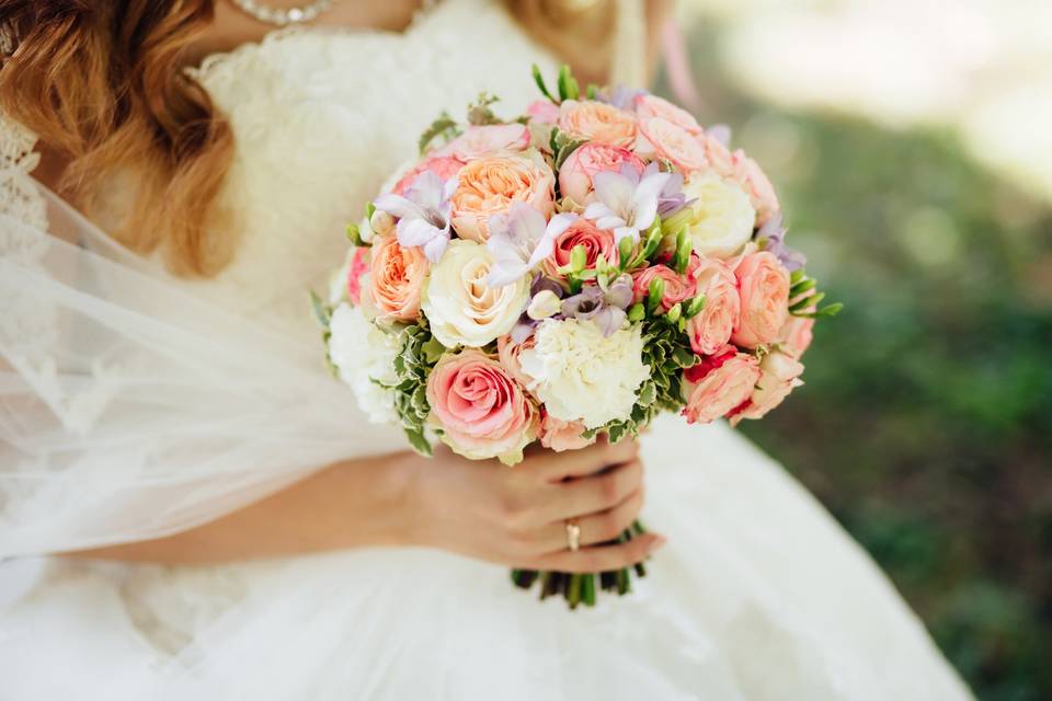 Pink and white bouquets