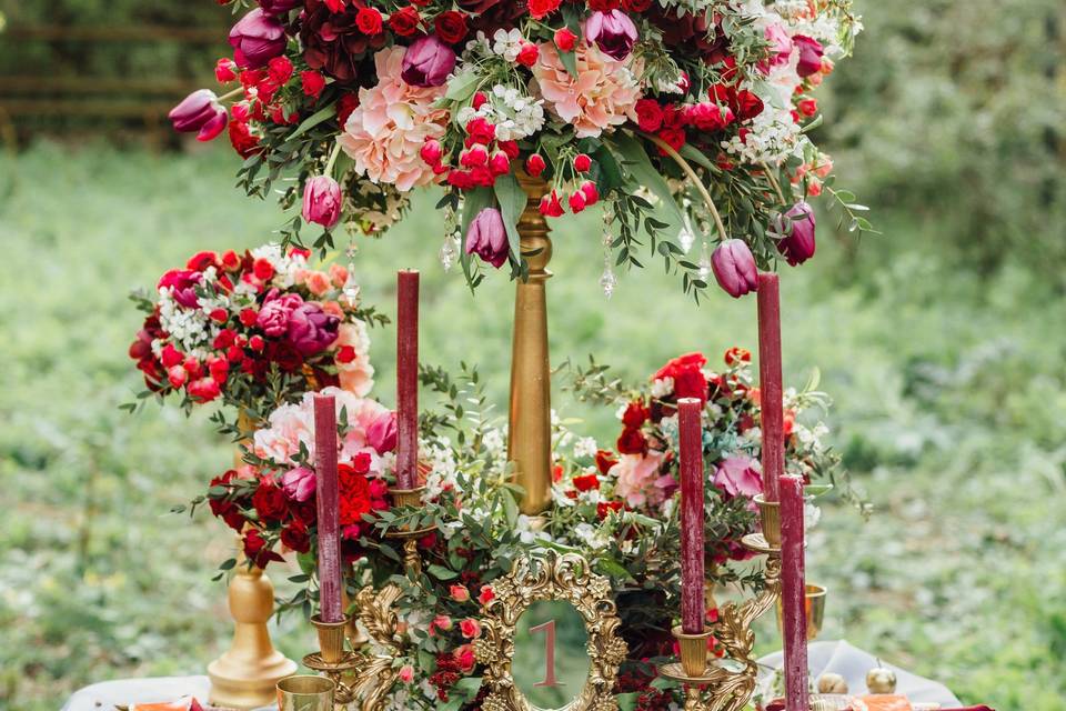 Gold and red centerpieces