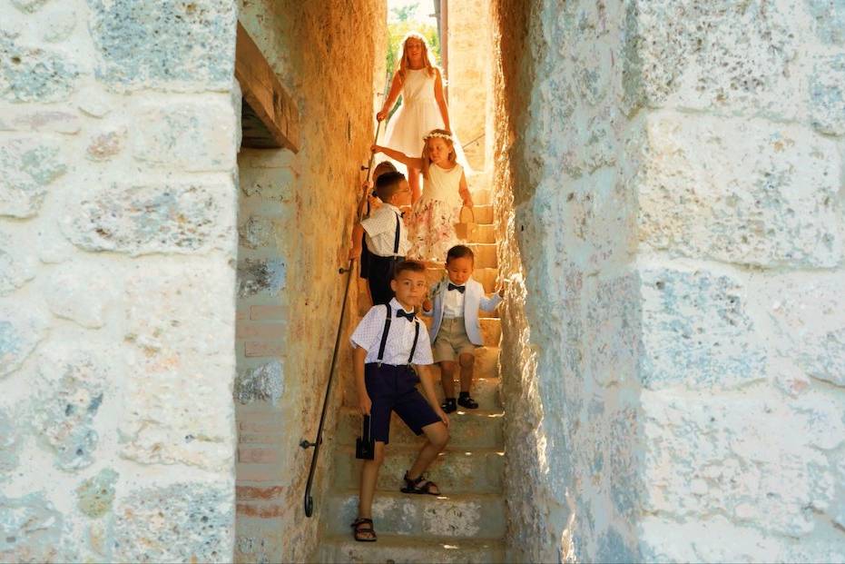 Flower children explore Italy