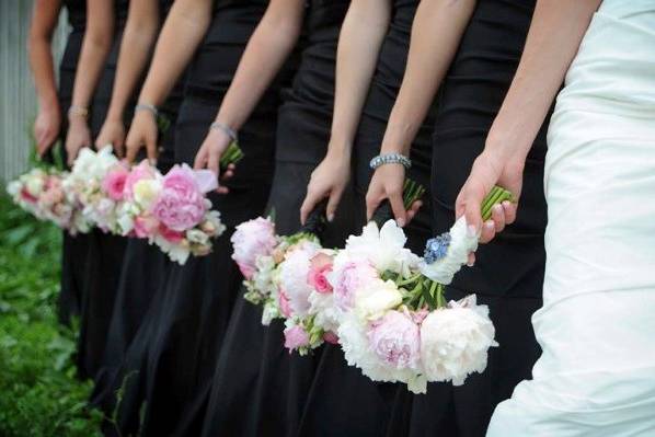 The bride with bridesmaids