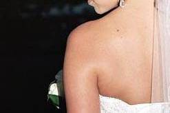 www.bridalhaironmaui.com