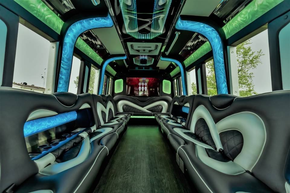 E450 Bus - seats 20-25