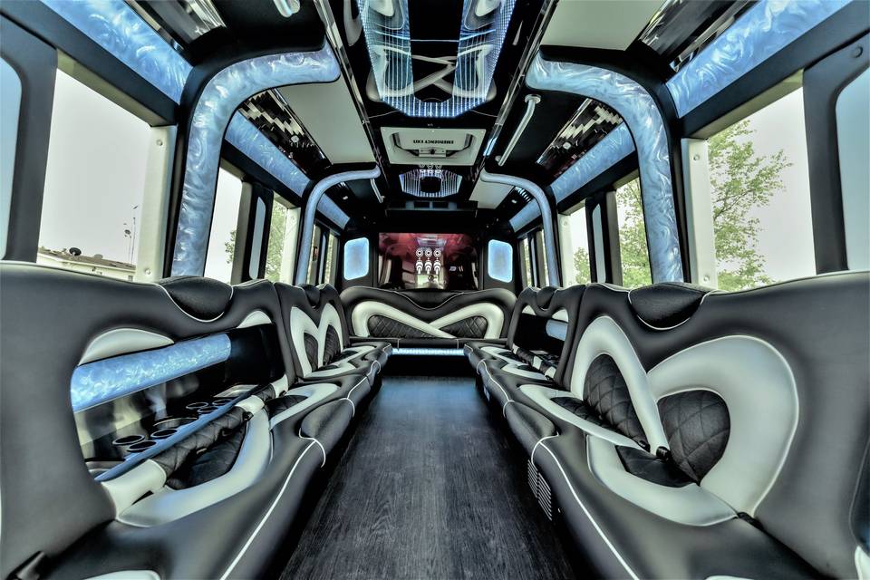 E450 Bus - seats 20-25